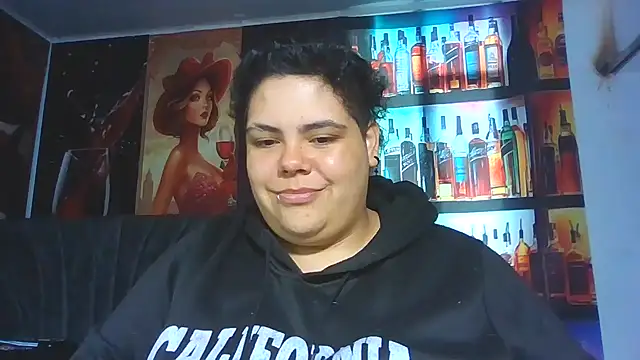 Hailey_Curvy live cam
