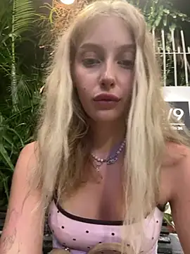 Watch onlyjolyn live on EroticFlix - High definition streams