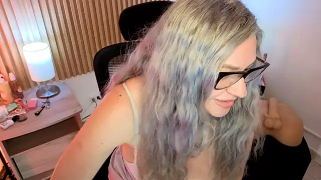 MarianL0ve webcam
