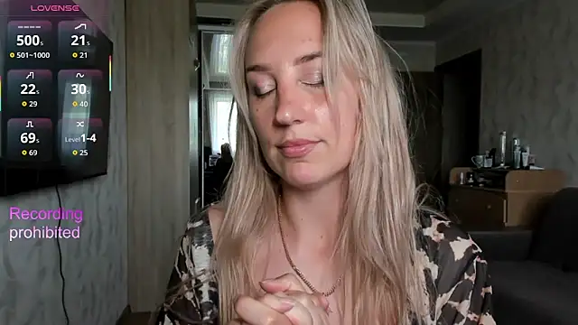 lady_Nati webcam
