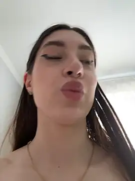 boomfoxy - BOOMFOXY's free webcam - UK Sex Cams