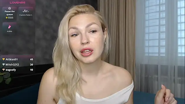 HelenOneLove webcam