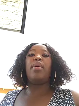 SWEETDOLLY29XX live cam on StripChat