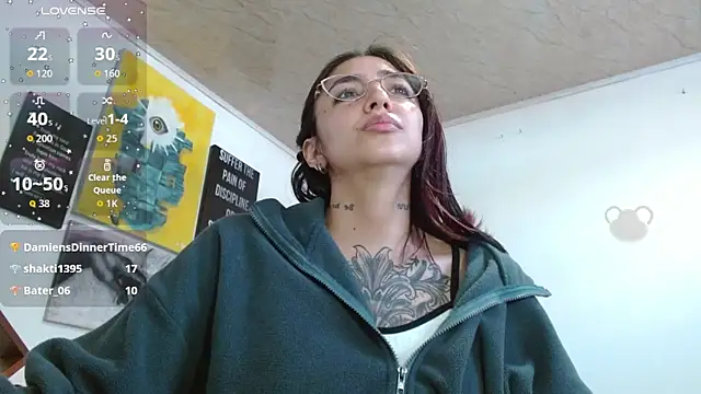 ZoeBakers_ webcam