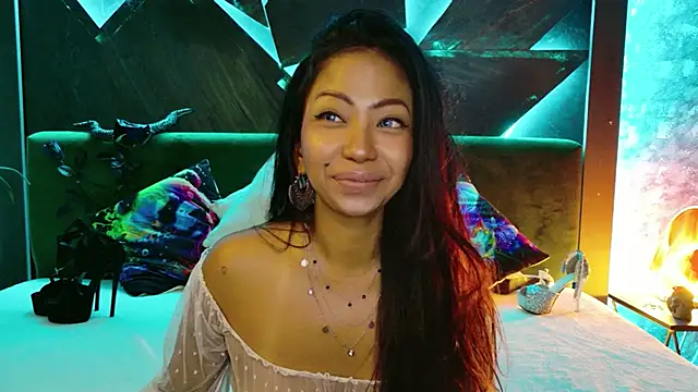ElyaQuinn webcam