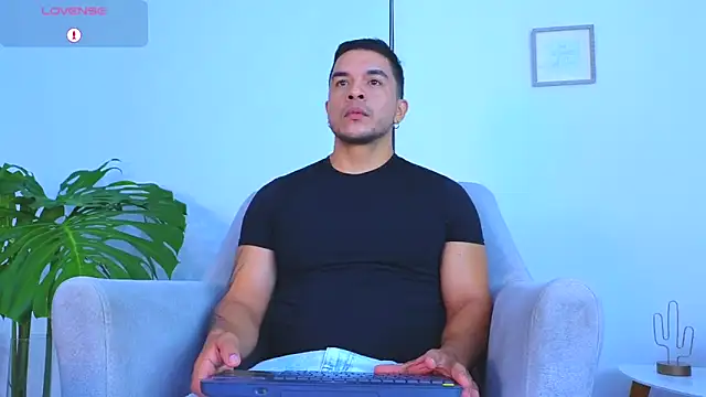 estebandelouis live sex cam