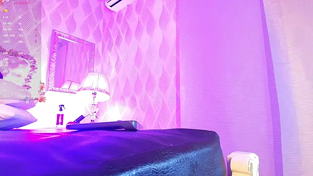 alexa_cruz__ webcam
