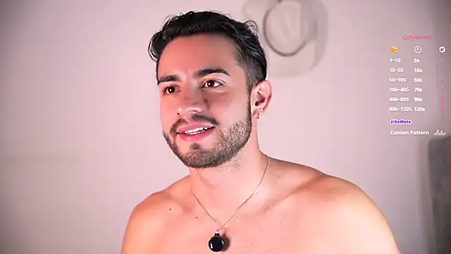 aydan_hw live cam on StripChat