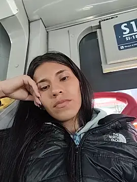 Annitarogers_ webcam
