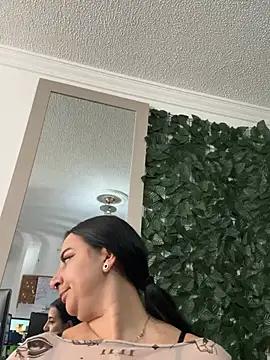 Abril_Luv webcam