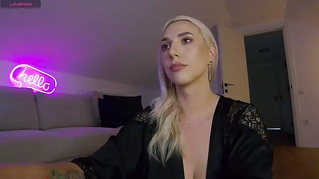 KhloeK webcam