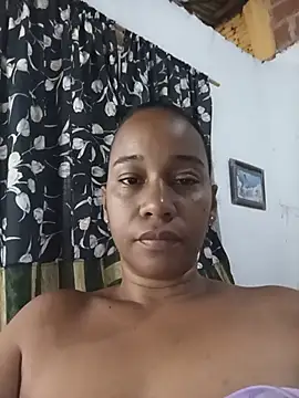 EbonyHorrny webcam