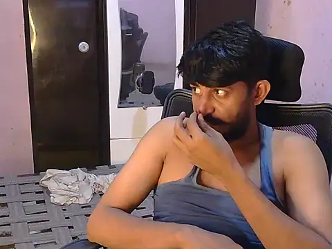 HotXKrish webcam
