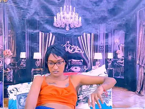 IndianRebel4u2Luv webcam