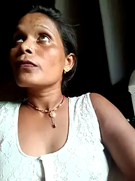 cute_diya_12 webcam