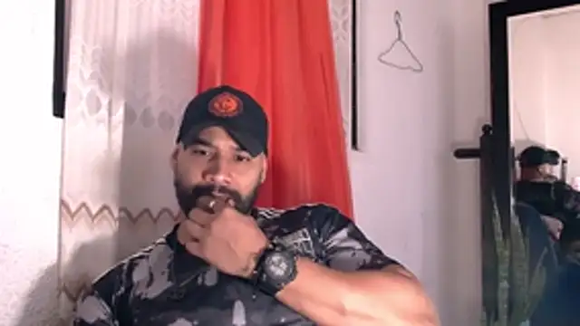 musclehetero webcam