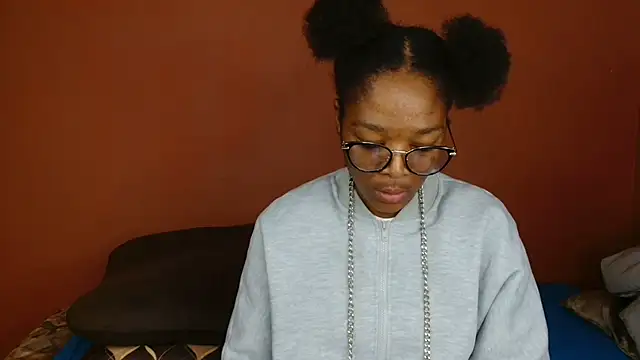 SweetCandiee webcam