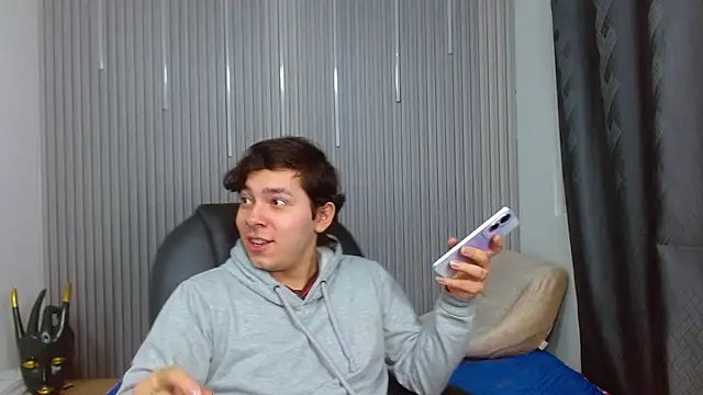 Julian_Smith21 webcam
