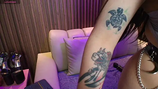 AnnyBonne9 webcam
