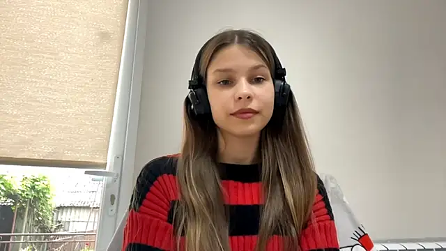 SerafinaAreizaga webcam