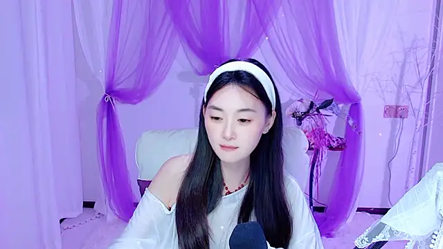 Tili_Lucky webcam