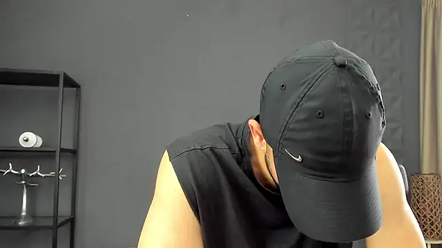 TroyWadee webcam