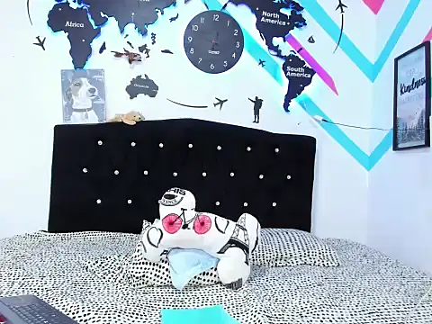 Little_nicolleu4 webcam