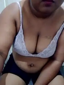 Rishwana77 webcam