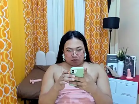BigCockLexie live cam on StripChat