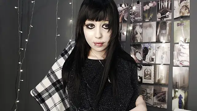 lucyy0_0ddeath webcam