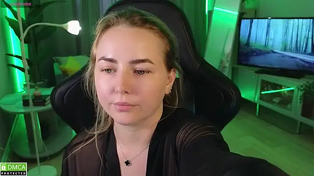 Mira_Mermayd webcam