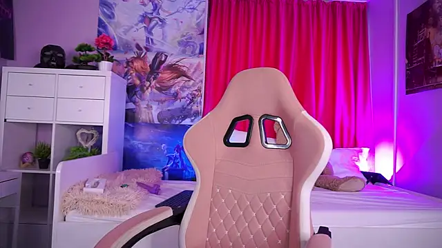 SelenneVoss live cam on StripChat