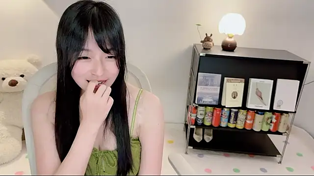 Onechestnut webcam