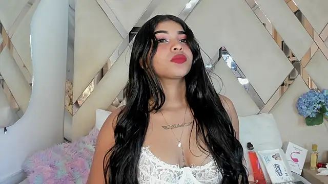 honeyhtx live cam on StripChat