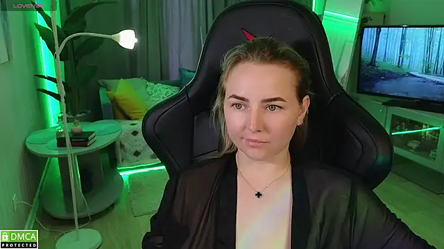 Mira_Mermayd webcam