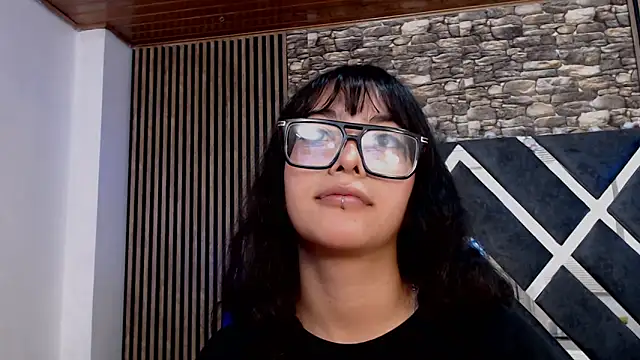 Amy_channel webcam