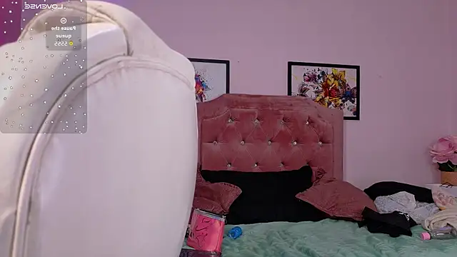 Selenee23 webcam