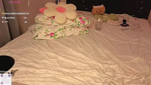 lilly_Cherry_ webcam