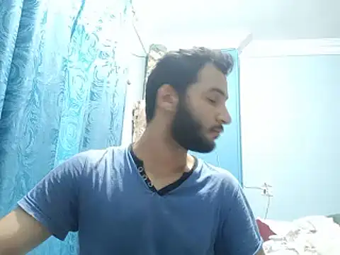 SALLY_OMAR_ webcam