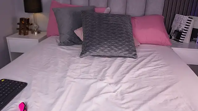mia_gabbaai webcam