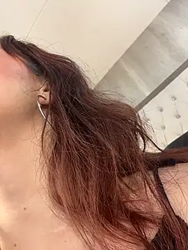 elodie_rouge webcam
