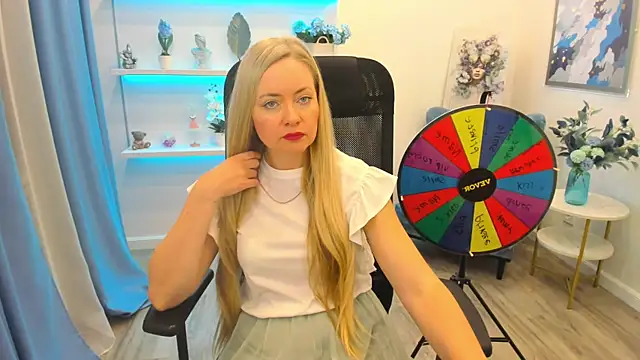 CharlotteKerti webcam