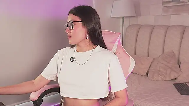 Alanna-Rosse webcam