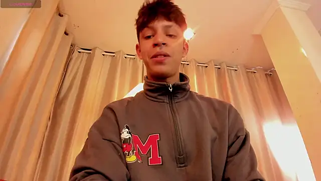 Ethan_qop webcam
