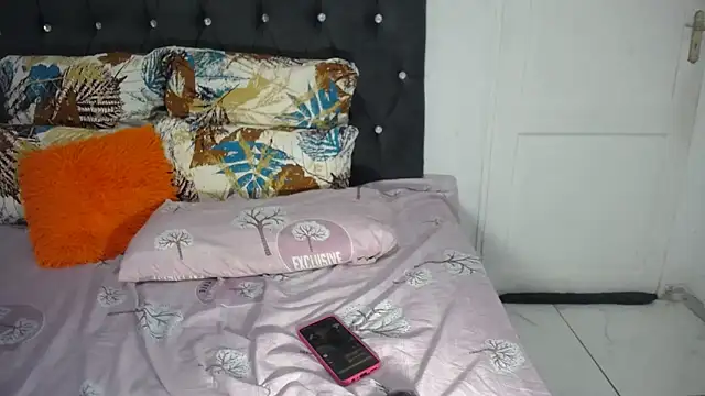 BootySoYummyX webcam