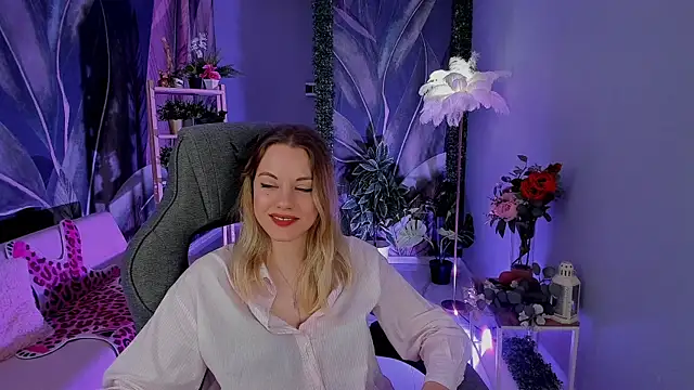 VireliaMoonfall webcam