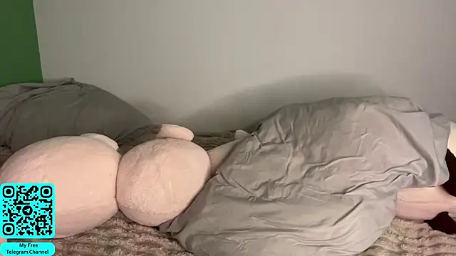MadalynNosel webcam
