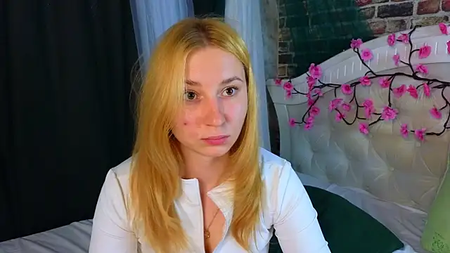 RosalieHandley webcam