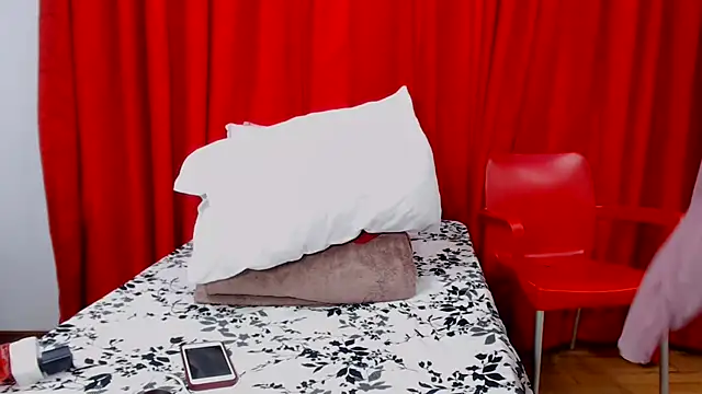 SexyBustyBoobs webcam