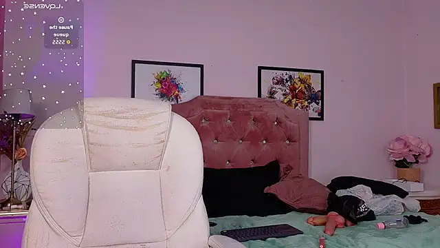 Selenee23 webcam